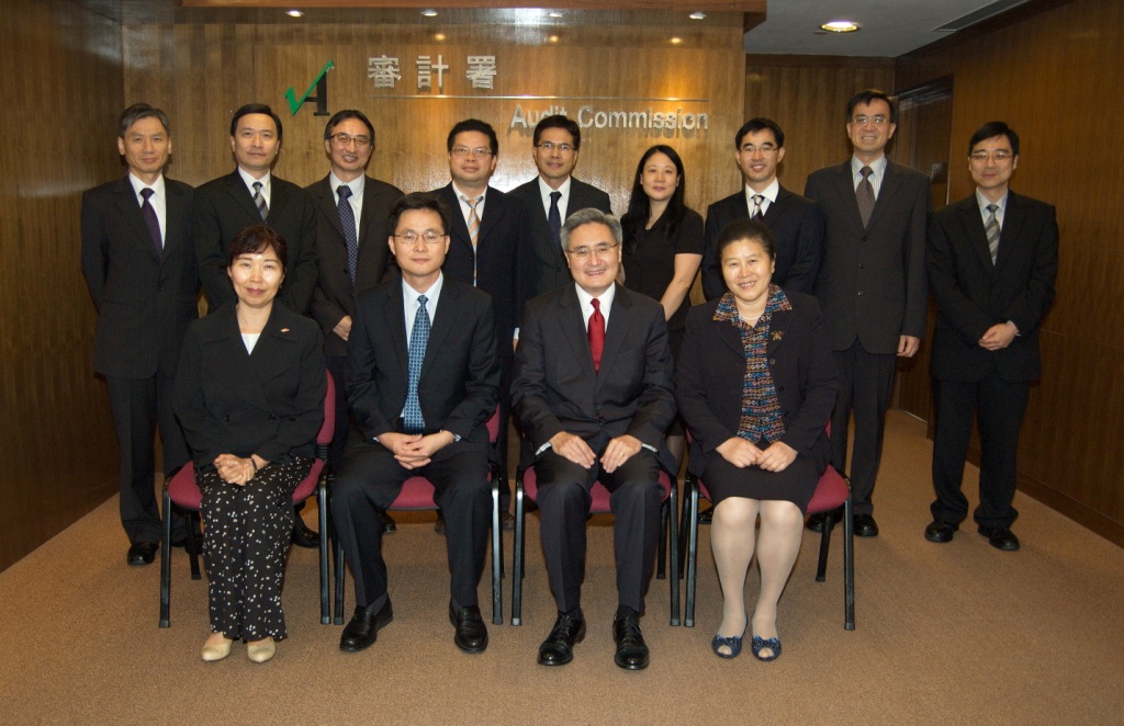 Group photo with the delegation