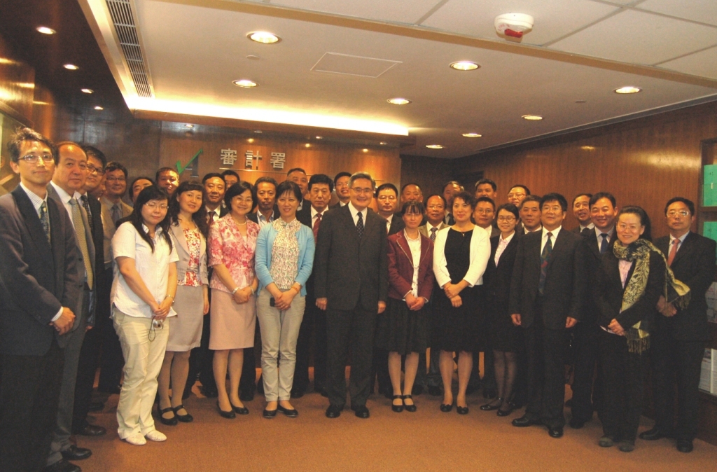 Group photo with the delegation