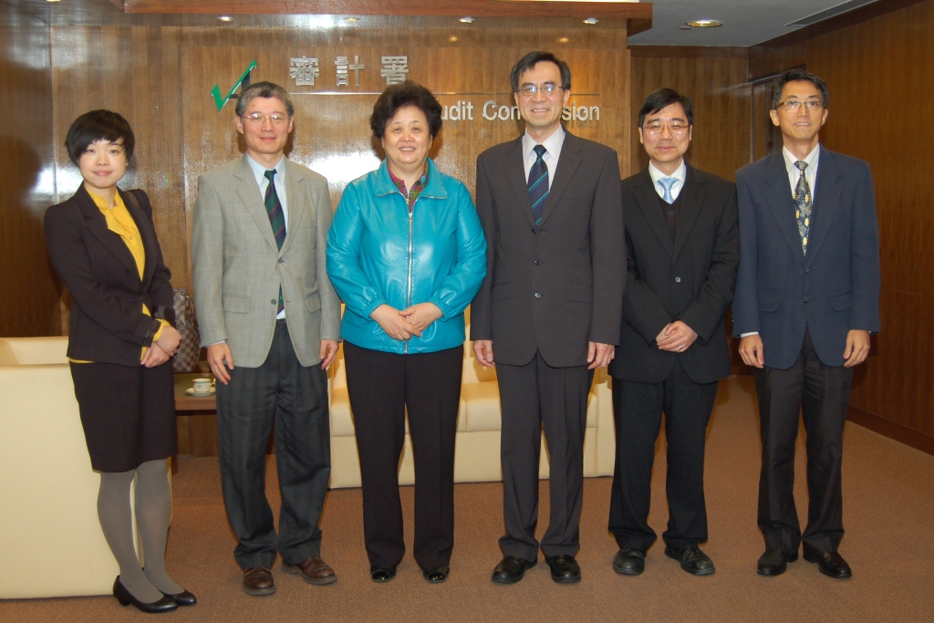 Group photo with Ms Qu