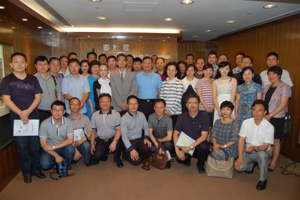 Group photo with the delegation