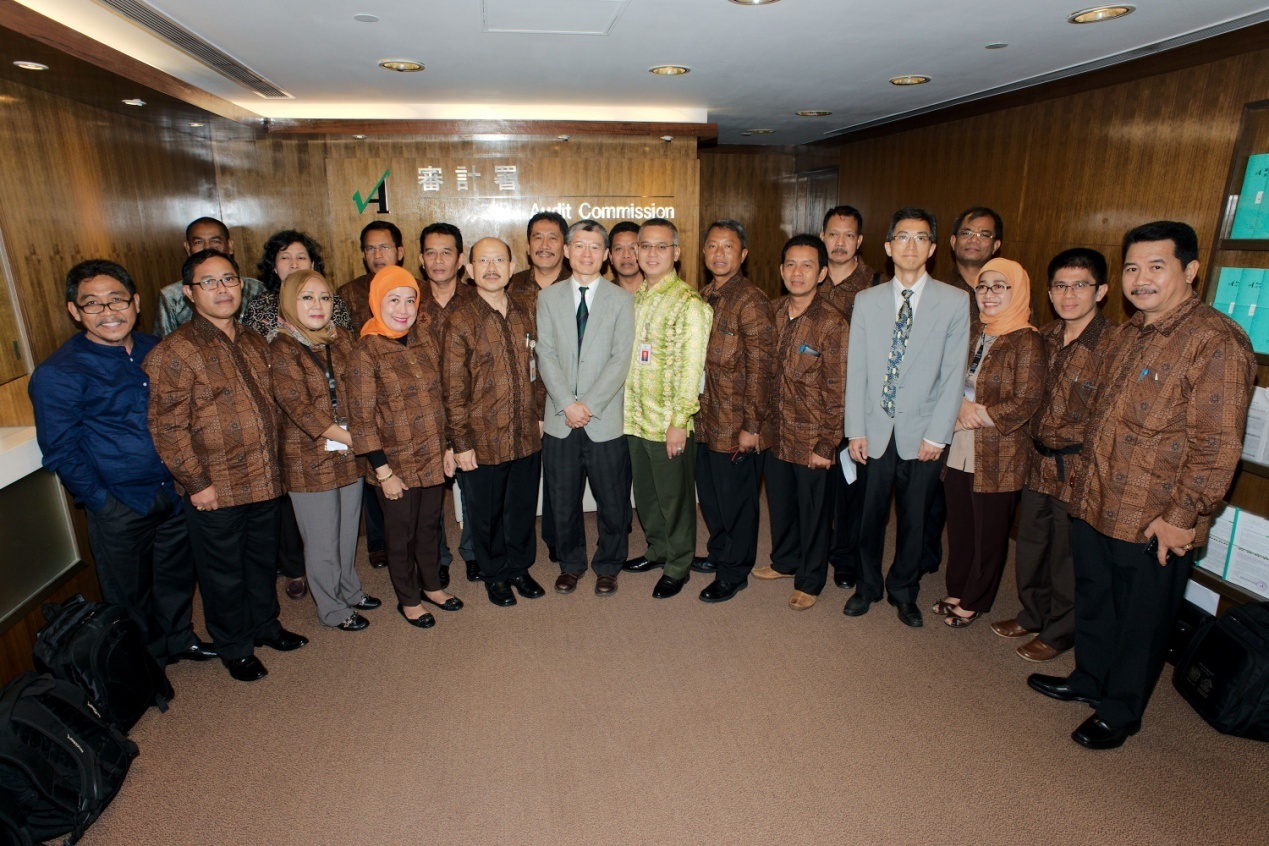 Group photo with the delegation