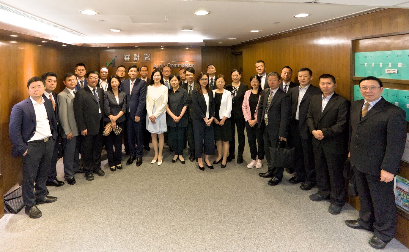 Group photo with the delegation