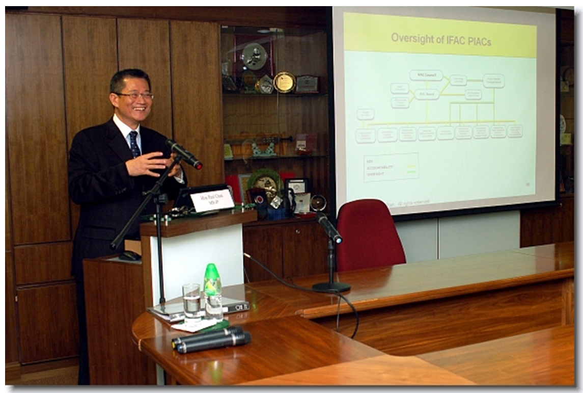 Mr Chan giving his presentation